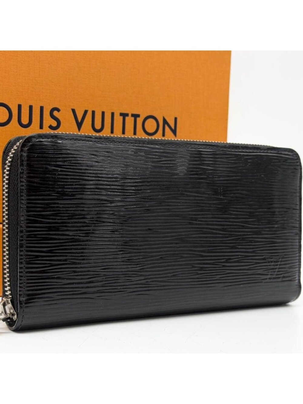 Louis Vuitton Zippy Wallet Epi Electric Black